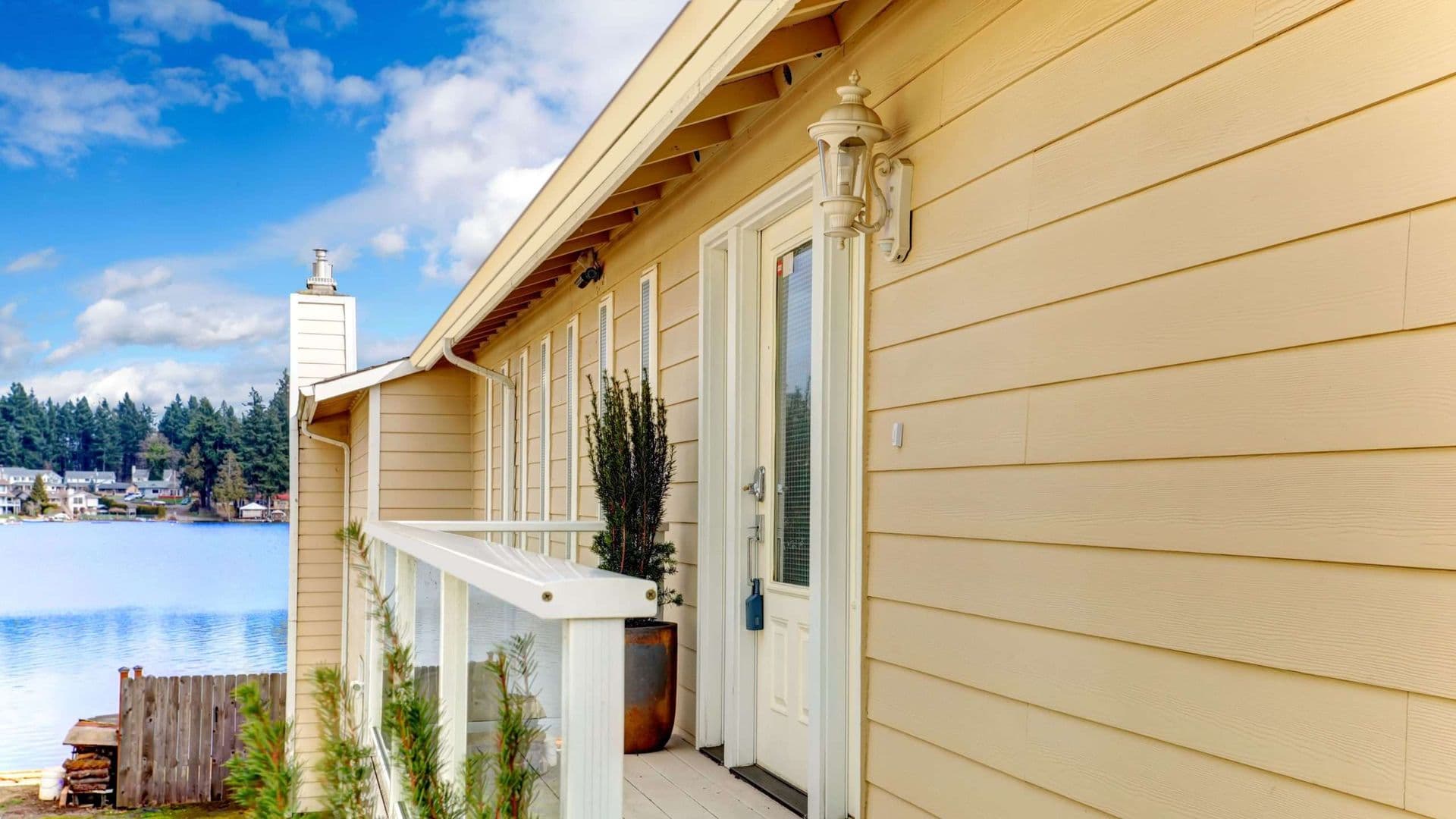 beige siding kaysville