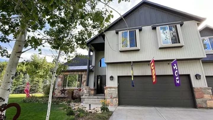 Worry-Free Replacement Gutters & Heat Panels? You Bet!