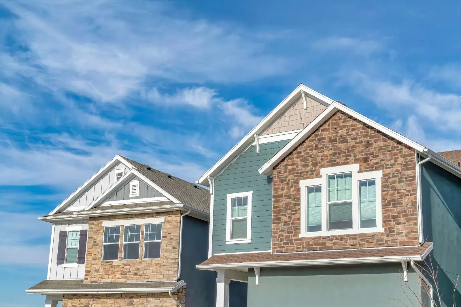 Types of Siding Materials (Vinyl, Fiber Cement, Stucco)
