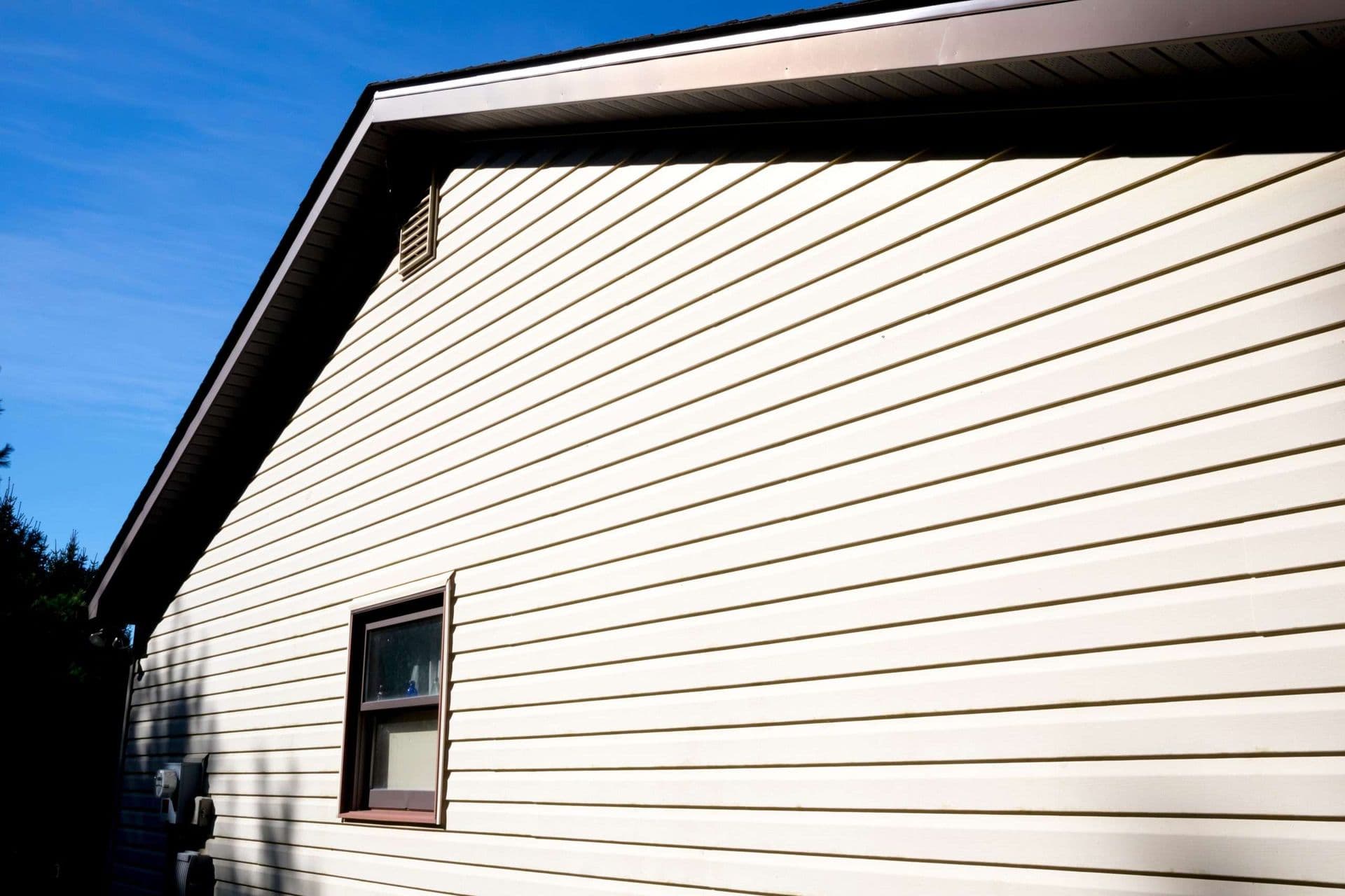 seamless vinyl siding installation in magna