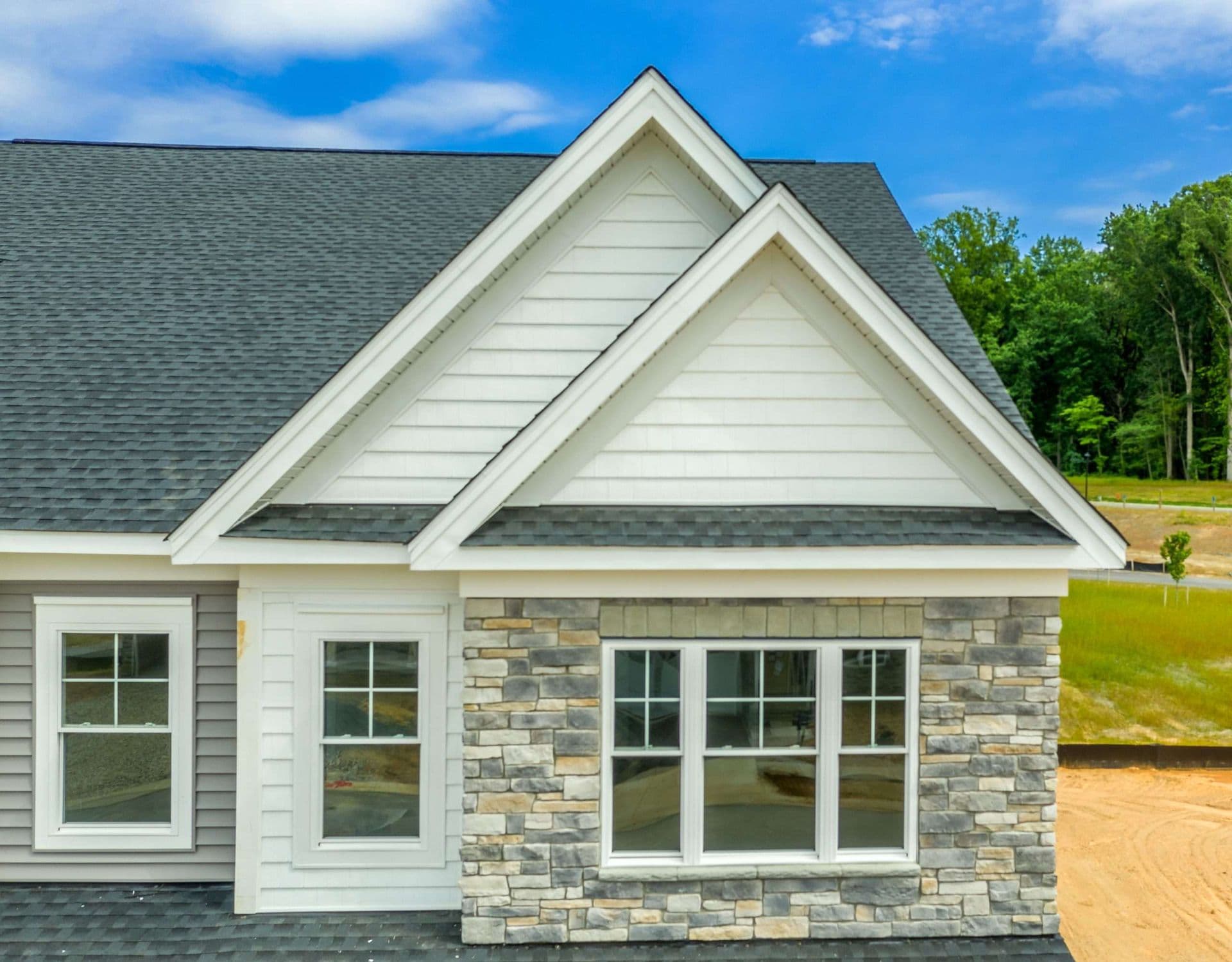 superior mixed stone and vinyl siding in west valley