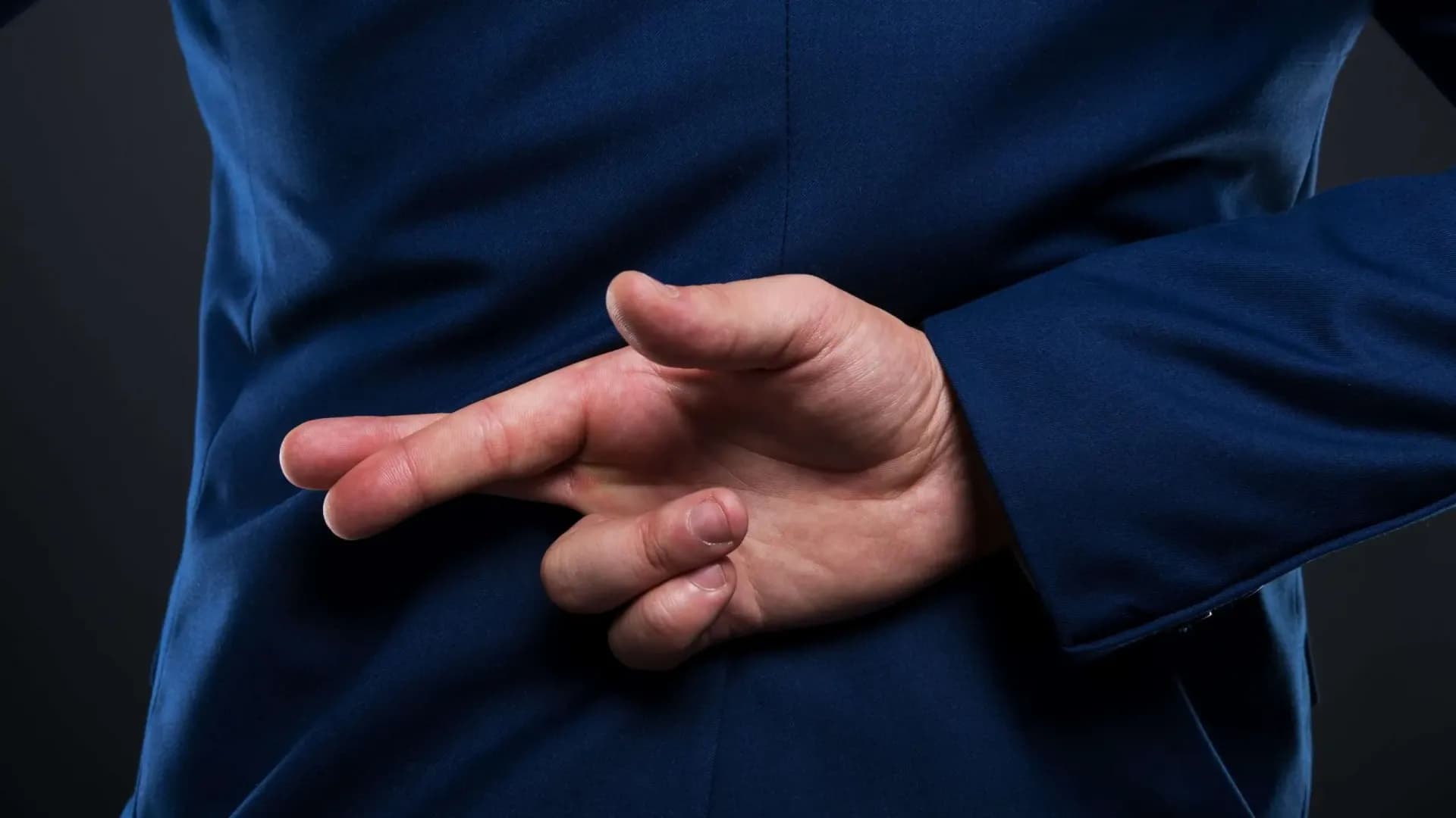 How Can You Tell If A Siding Company Is Legit? Red Flags To Look Out For!